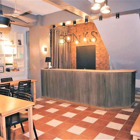 Bunks Hostel (Adults Only) Себу Экстерьер фото