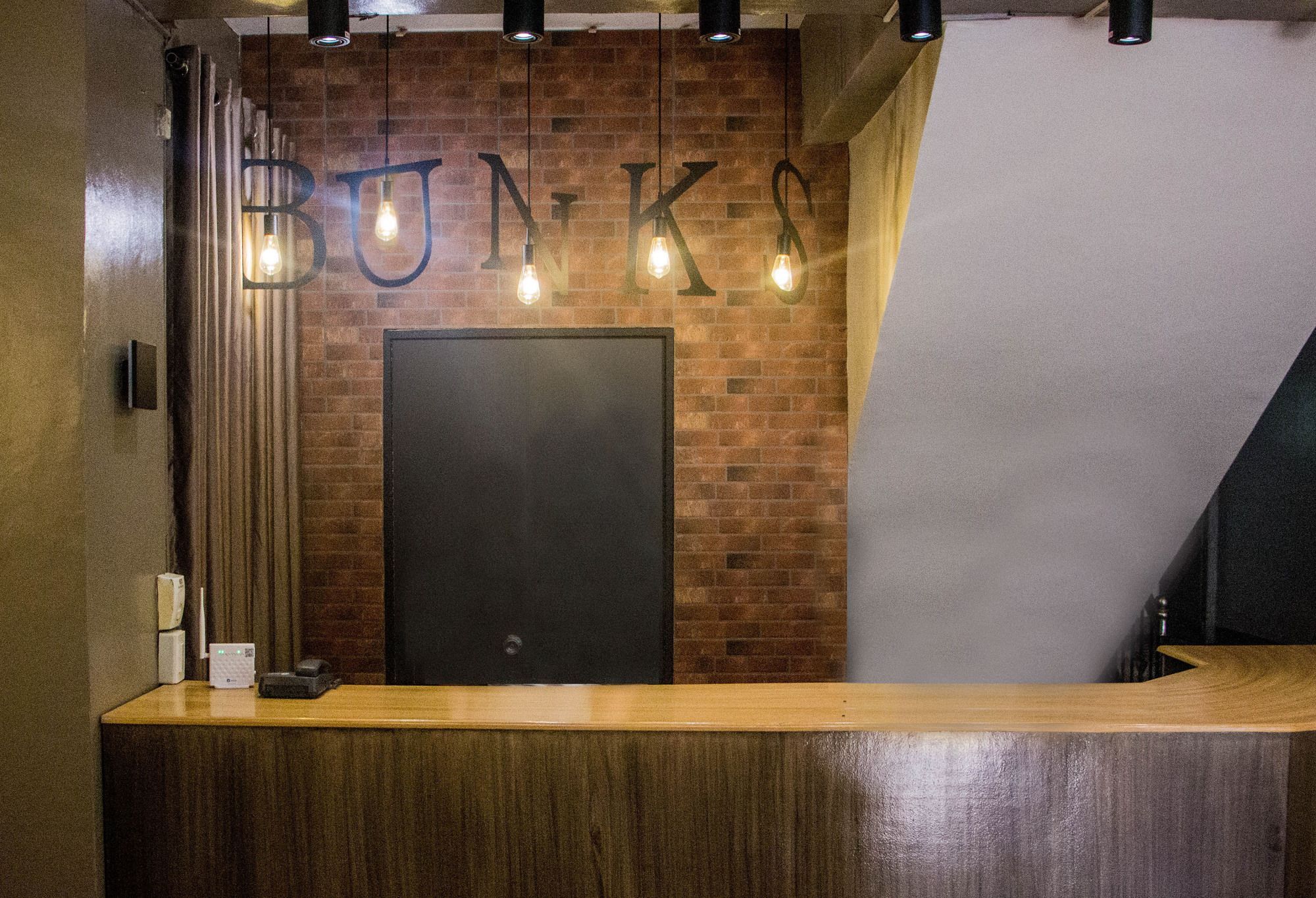 Bunks Hostel (Adults Only) Себу Экстерьер фото